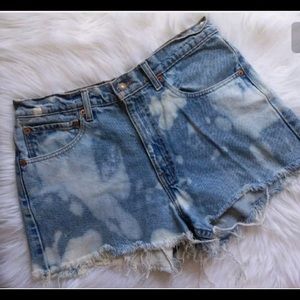 Vintage Levi’s shorts❤️